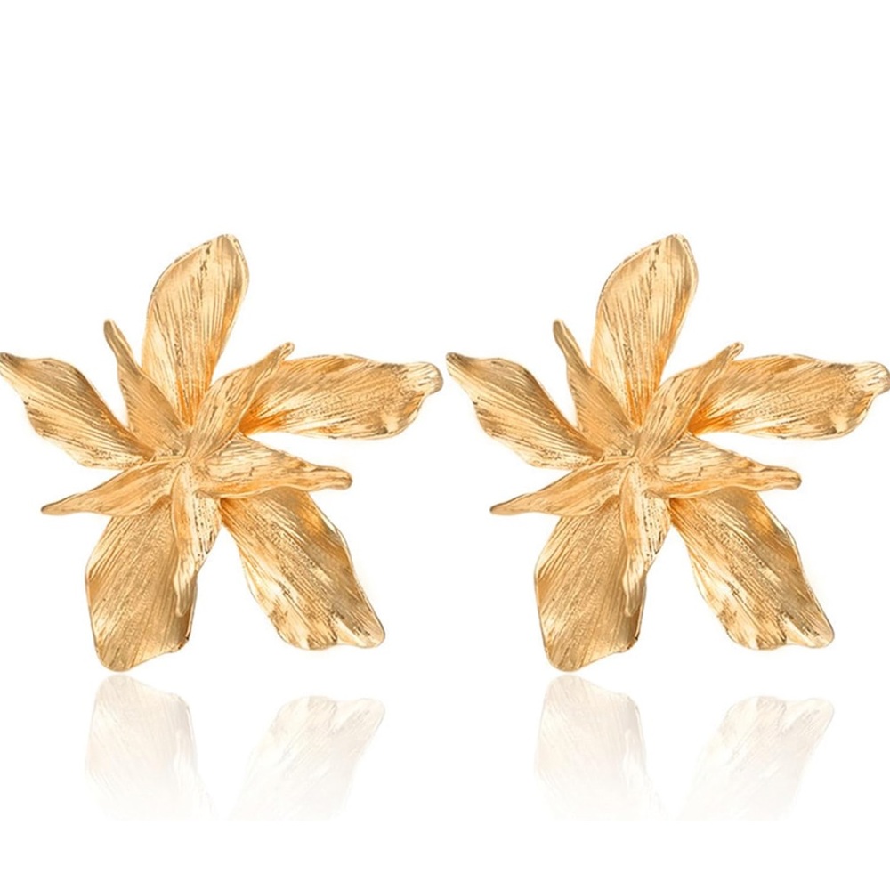 Gold Floral Earrings